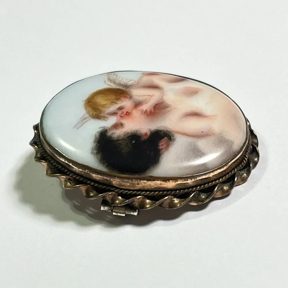 VTG Porcelain Brooch Cupid Kiss Portrait Art Gold Tone Bezel Frame Pin Ceramic